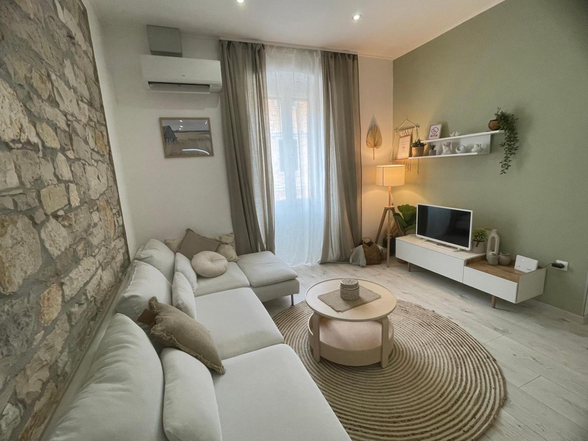 Storia Parentina Center Apartment *